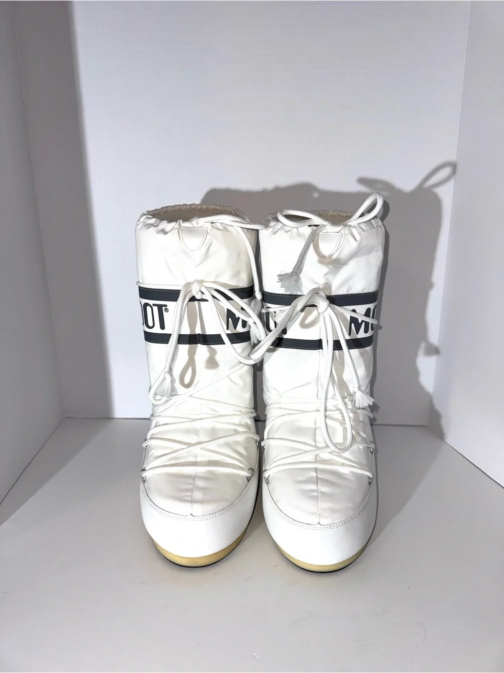 Moon Boot worn one